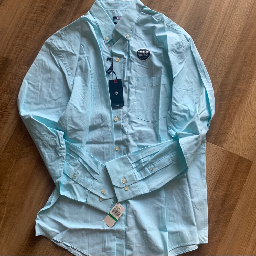New IZOD men’s button down shirt Large